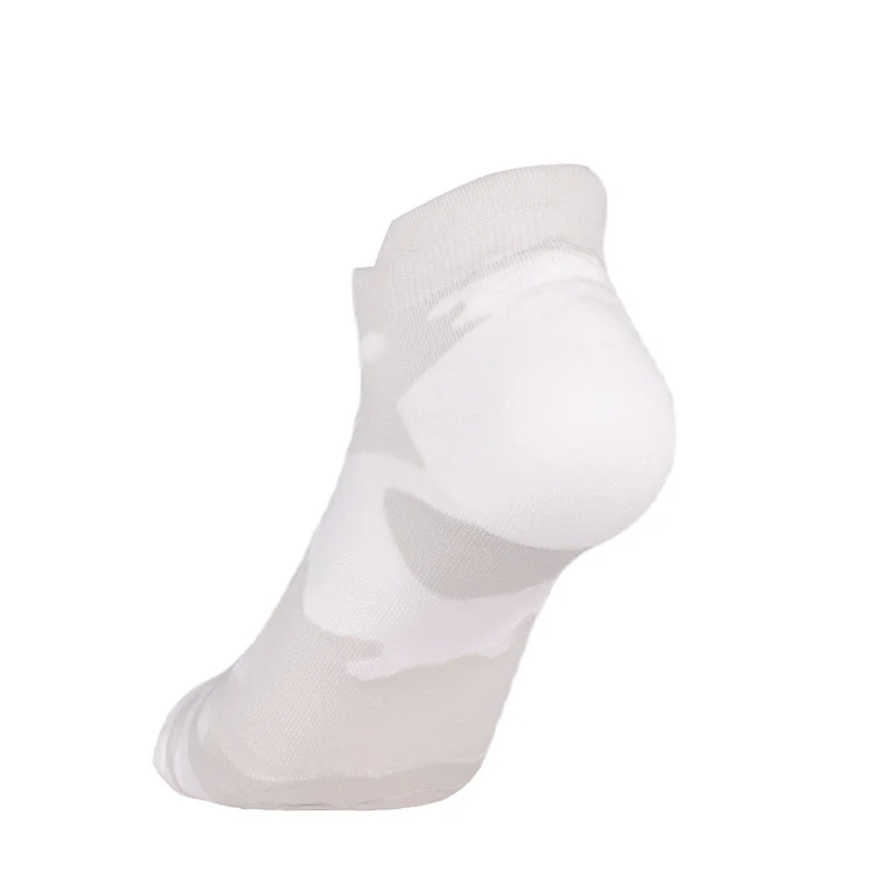 GFORE Skull & T's Men's Ankle Socks (Snow) - Image 2