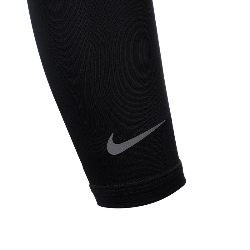 NIKE LW Men's Arm Glove (Black/Silver) - Image 4