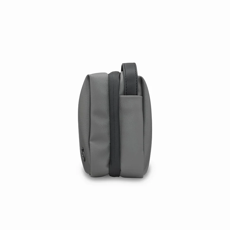 VESSEL Signature Toiletry Bag (Grey) - Image 3