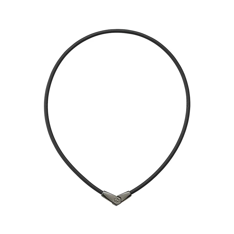 COLANTOTTE ALT NECKLACE (BLACK/BLACK)