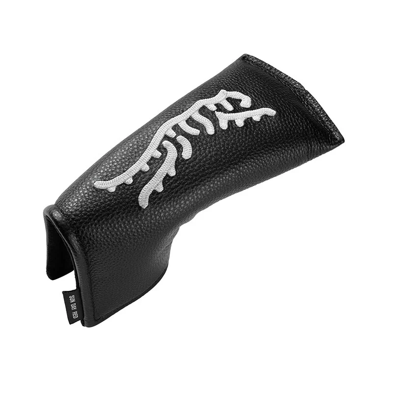 SUN DAY RED x Vessel Blade Putter Headcover - Image 3